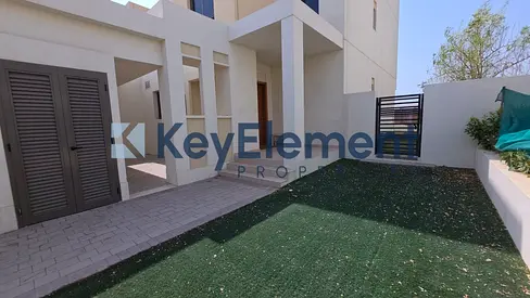 Spacious Layout | Natural Bright | Vacant