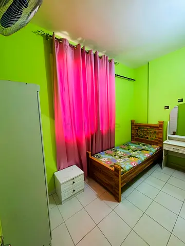 Big partition available in Shabiya 9 zaitoon restaurant building