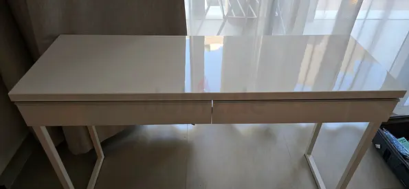 Elegant high gloss desk 120 x 40 cm Ikea Besta Burs
