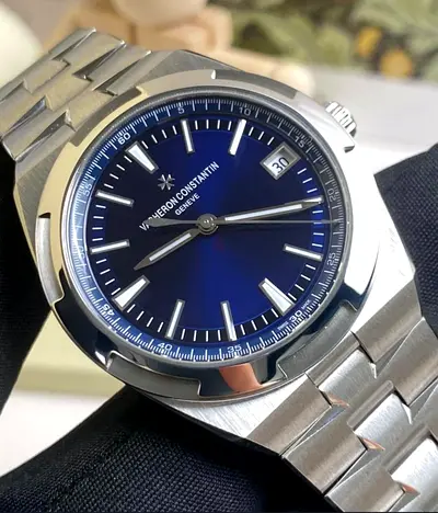Vacheron Constantin Overseas Blue dial 1:1 Clone with box and card Men’s Watch
