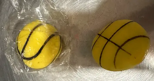 2 pcs sports ball squishy