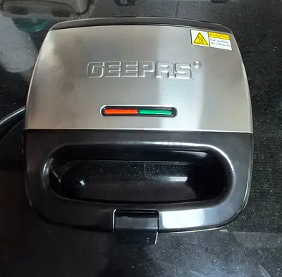 Geepas Sandwich Maker / Grill - Used, Great Working Condition