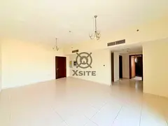 Huge Layout | Well-Lit | Community View