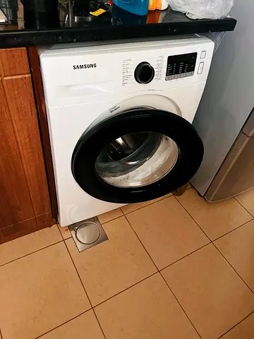 Samsung Front Load Washing Machine - Good Condition