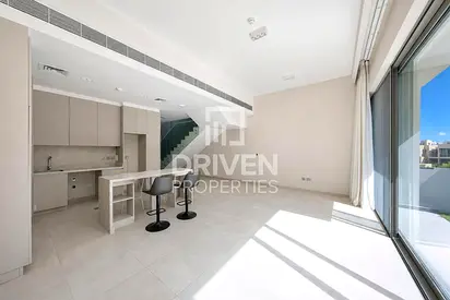 Large Layout | Corner Unit | Next to The Park