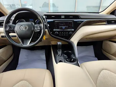 2020 Toyota CAMRY — миниатюра 14