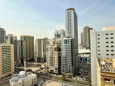 HOT OFFER//BRIGHT 3BHK APPARTMENT//SPACIOUS HALL//FREE PARKING// FAMILY BULIDING//BALCONY//FREE GYM & POOL//EASY CLOSE EXIT TO DUBAI