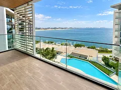 Sea View | Vacant | Mid Floor