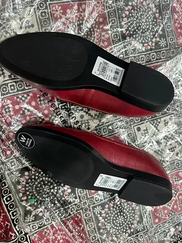 New Burgundy women's loafers - size As per Image