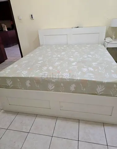 Ikea brimness white queen size bed with ikeam mattress and drawers
