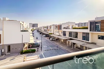 Modern Duplex | Large BUA | Prime Location