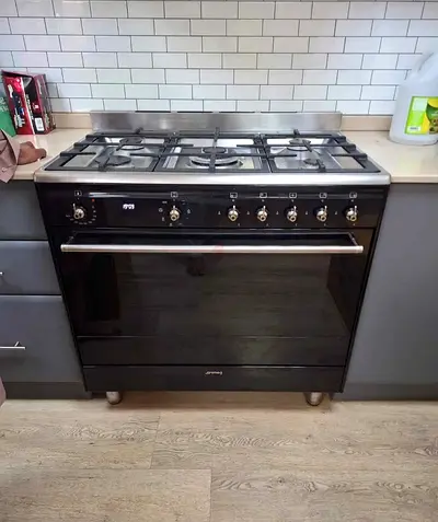 Smeg 90cm Black Gas Range Cooker - Good Condition