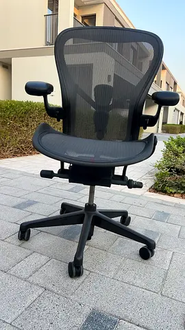 Herman Miller Aeron Remastered size C fully loaded
