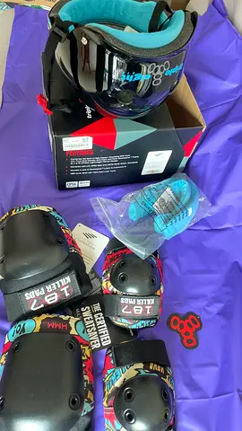 Kids skate helmet and knee elbow set