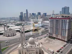 SPACIOUS BRIGHT APPARTMENT// EASY PAYMENT // FAMILY BULIDING // EASY CLOSE EXIT TO DUBAI