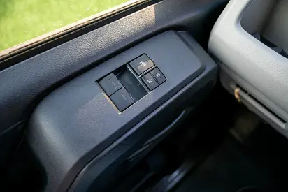 صورة 8 لـ 2026 Toyota HIACE