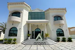Luxury 5BR Villa | Full Burj Khalifa View | Al Qouz 2