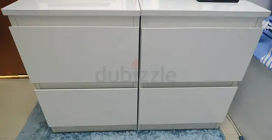 Ikea White Glossy 4-Drawer Bedroom Nightstand / Dresser (Set of 2)