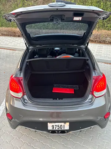 صورة 6 لـ 2016 Hyundai VELOSTER