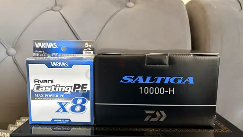 Daiwa Saltiga 10000H 2025 Spinning Reel with varivas Pe5 300m - Brand new Condition