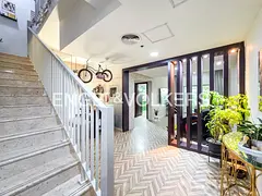 Low Floor | Corner Unit | Duplex