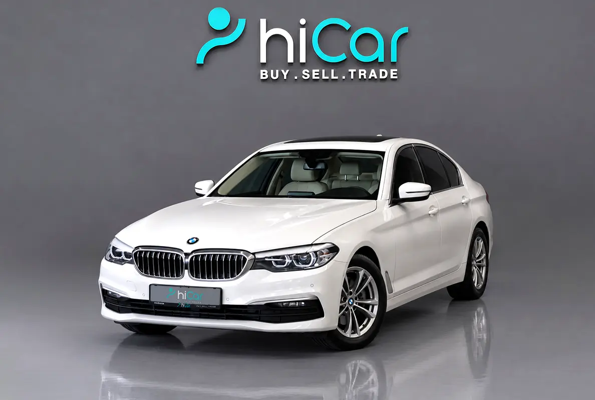 2020 BMW 5-Series 520i Exclusive