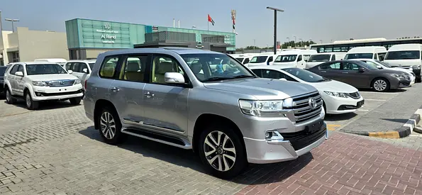 Toyota Land Cruiser GXR 2016 GCC Specs