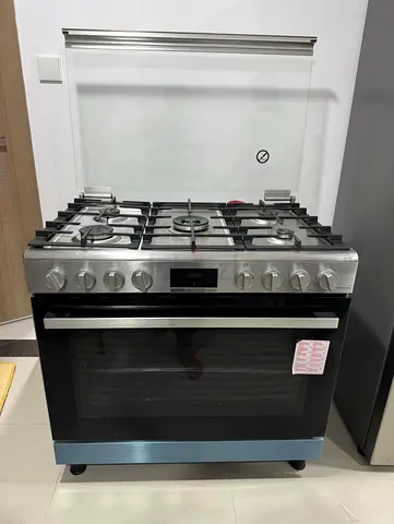 Bosch Series 6 Gas Cooker 5 burner 90cm Exellent Condition