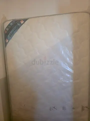 Single bed mattress