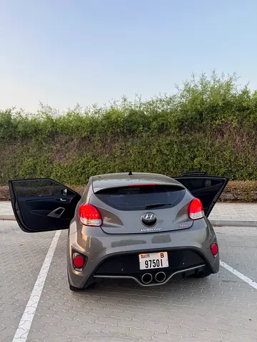 صورة 3 لـ 2016 Hyundai VELOSTER