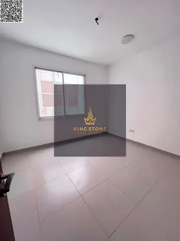 غرفه وصاله للايجار السنوي قريب الكورنيش اول ساكن.