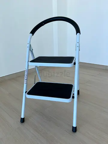Foldable ladder
