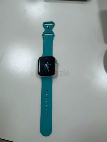 Apple Watch-style Smartwatch with Teal Silicone Band - Good Condition, 2nd Generation, 40mm, 32Gb