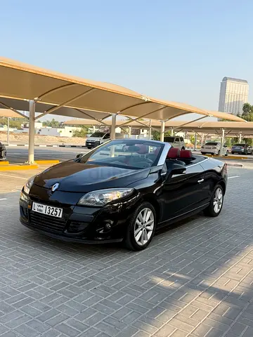 Megane CC Hard Top Convertible | First Owner | GCC Specs