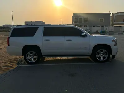 2017 Chevrolet SUBURBAN — фото 6