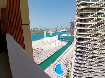 Balcony | Spacious Layout | Canal View