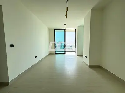 TOP FLOOR | MARINA VIEW | COZY 2BR + MAID