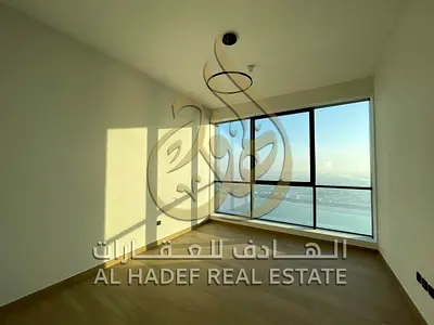 للإيجار – 3 غرف وصالة فاخرة | أول ساكن | إطلالة بحرية خلابة ✨🌊