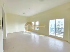 FAMILY LIVING | BRIGHT & SPACIOUS UNIT