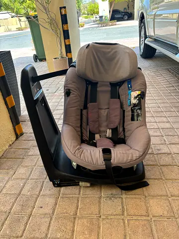 Used toddler car seat / baby car seat in good condition - 360 rotation