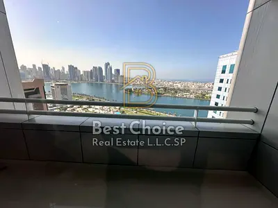 شقة دوبلكس فاخرة بإطلالة على البحيرة | تكييف وموقف سيارات مجاني | شرفات تحيط بالوحدة