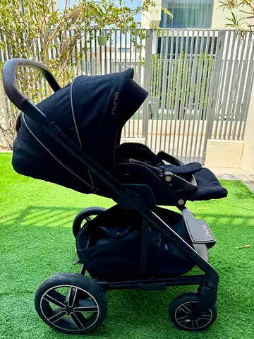 Nuna Mixx Next Stroller in Excellent Condition - Single/Convertible/Full Recline Seat
