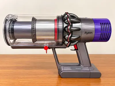 Dyson Cyclone V10 Extra SV27 – Full Original Set + Box