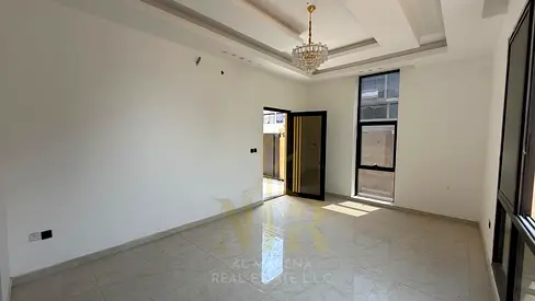 فيلا للبيع من المالك مباشر تملك حر لي جميع الجنسيات السعر شامل رسوم التسجيل والتمليك وقابل للتفاوض