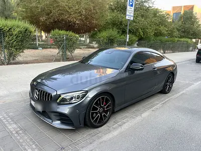 2019 Mercedes-Benz C200 Coupe AMG Line GCC | Panoramic Roof | Red Interior