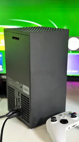 Xbox Series X console with controller - good working condition