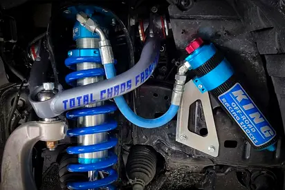TOYOTA LAND CRUISER LC300 KINGS 2.5 FULL SET + TOTAL CHAOS UPPER ARMS
