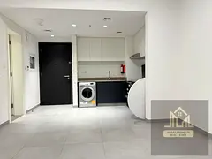 LAVISH 1BHK AVAILABLE READY TO MOVE YEARLY UNFURNISHED FOR FAMILY EAST VILLAGE Al JADA 1BATh