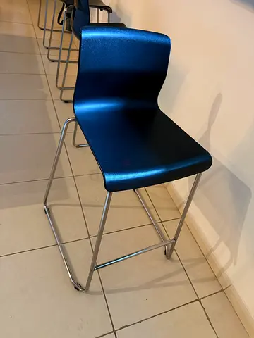 4 Bar stools