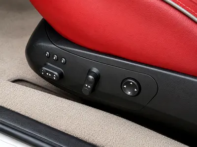 2008 Maserati QUATTROPORTE photo 13